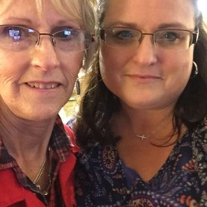 Meet your Posher, Nora